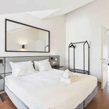 Διαμέρισμα Stylish 1br W/ Sofa Bed - Prime Cais Do Sodre | By Airnest